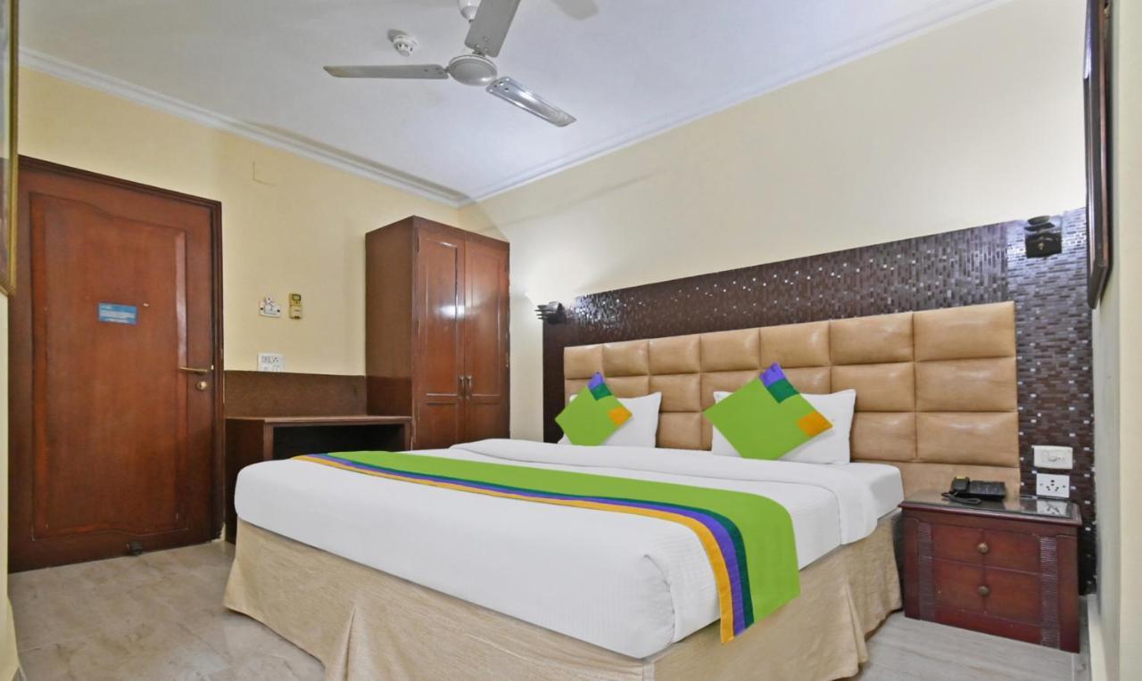 Hotel Treebo Trend Conclave Comfort Kailash Colony