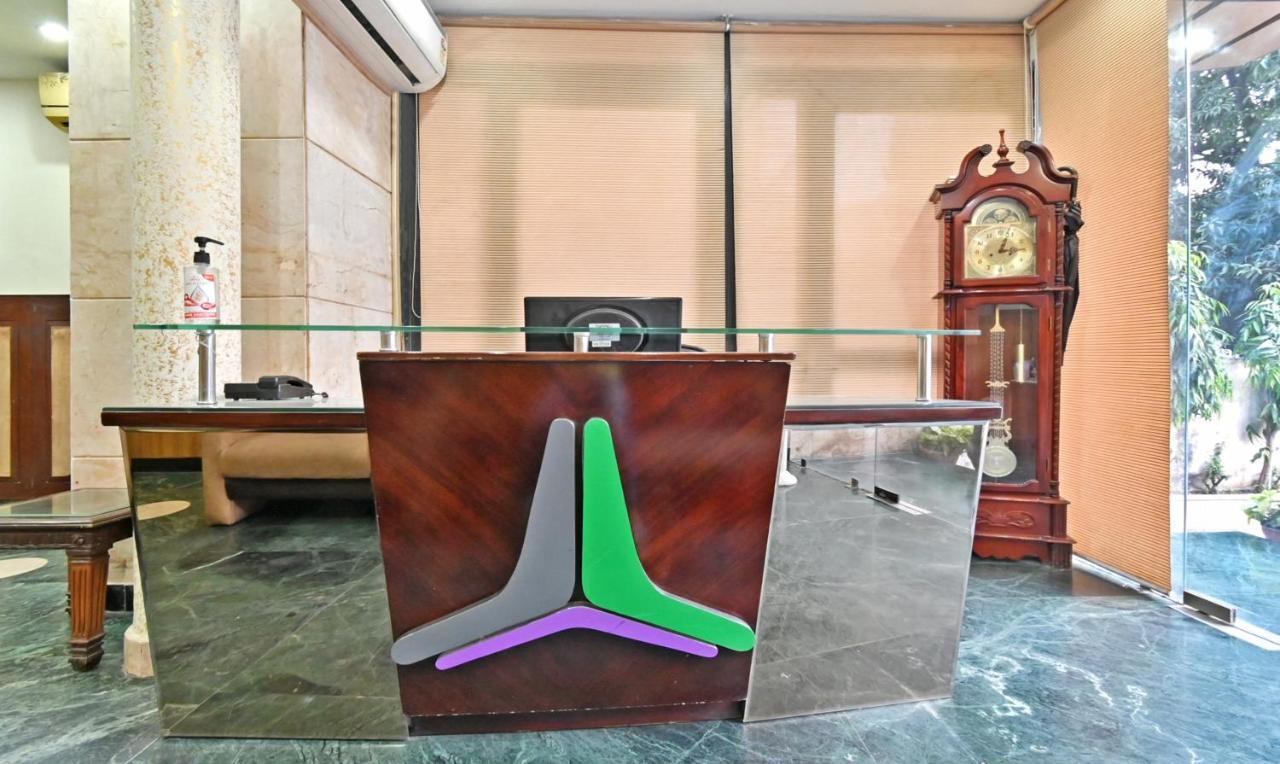 Hotel Treebo Trend Conclave Comfort Kailash Colony New Delhi