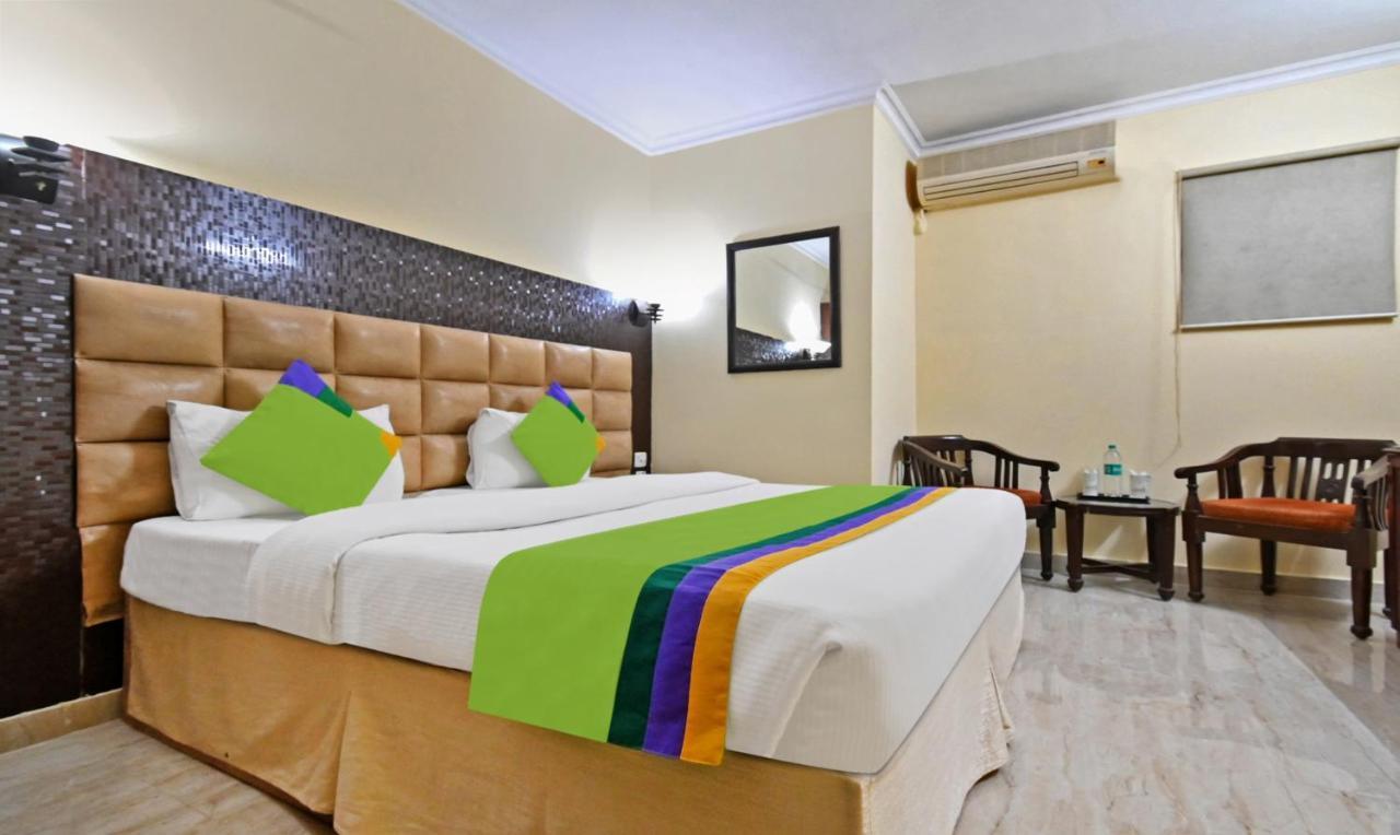 Treebo Trend Conclave Comfort Kailash Colony Hotel 3*