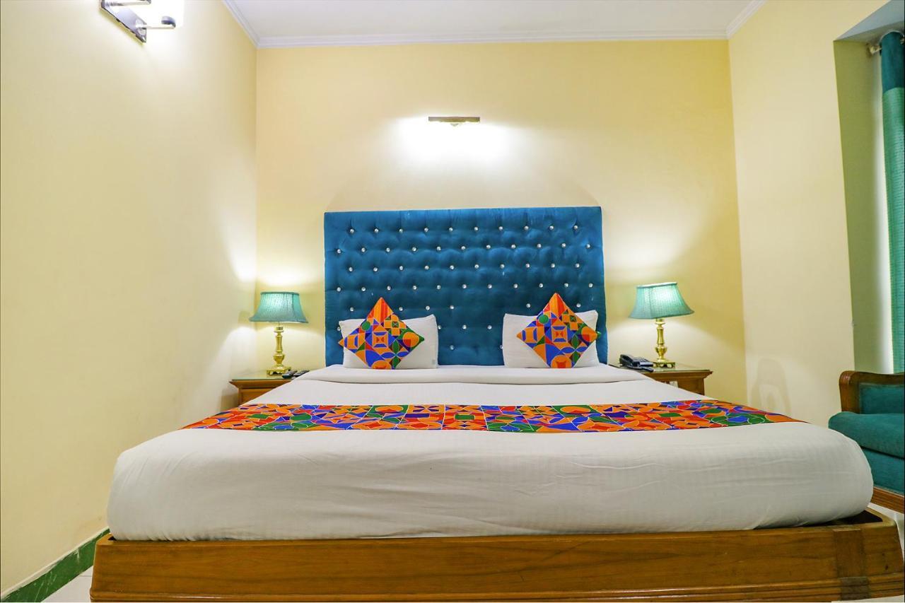 Fabhotel Conclave Executive Nehru Place 3*