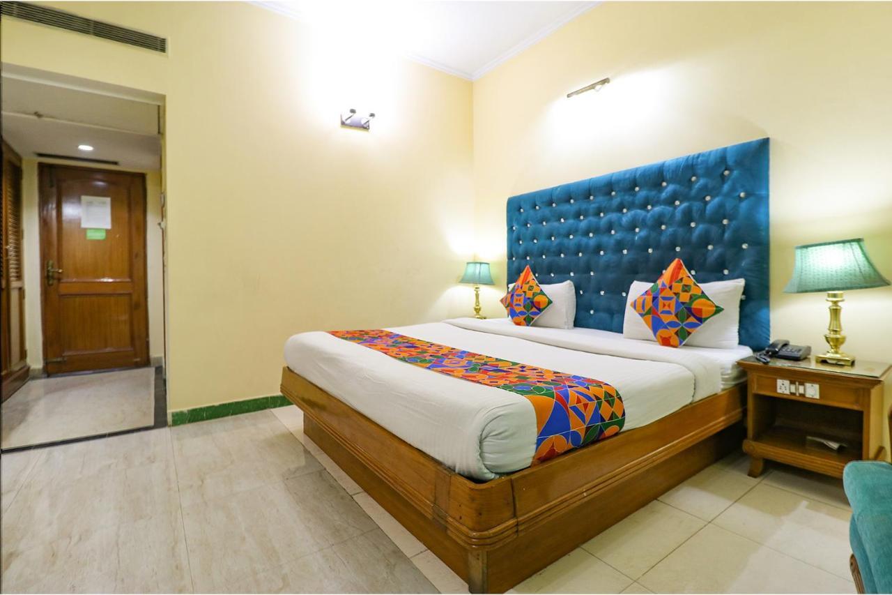 Fabhotel Conclave Executive Nehru Place 3*