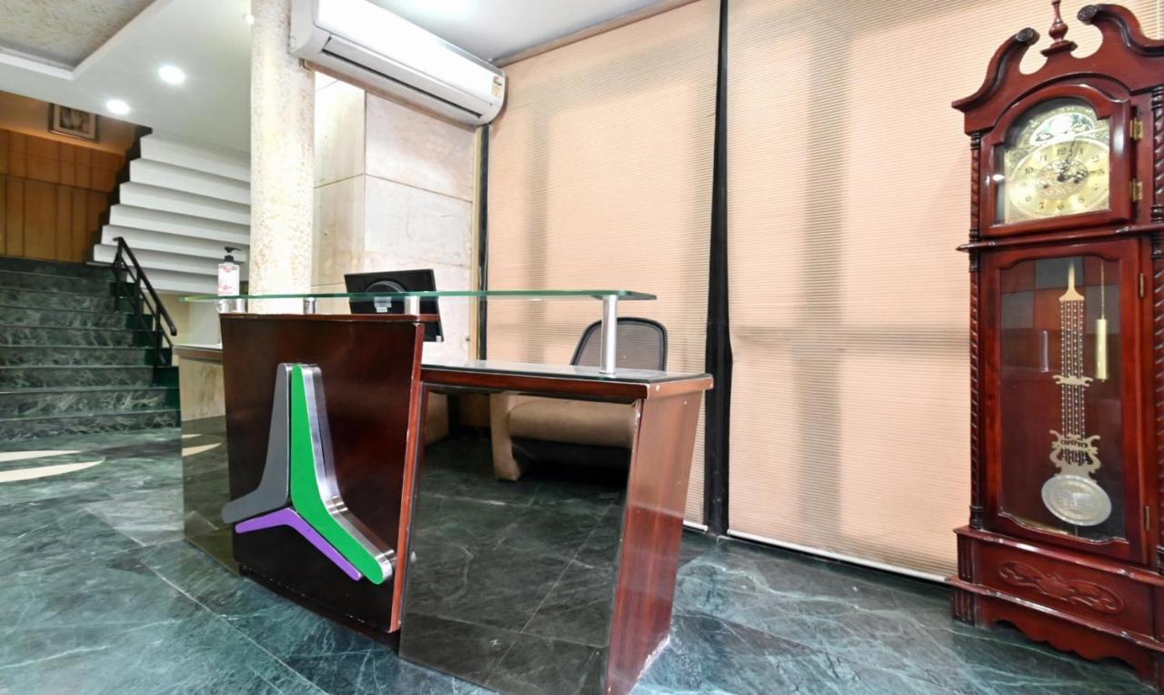 Treebo Trend Conclave Comfort Kailash Colony Hotel 3*