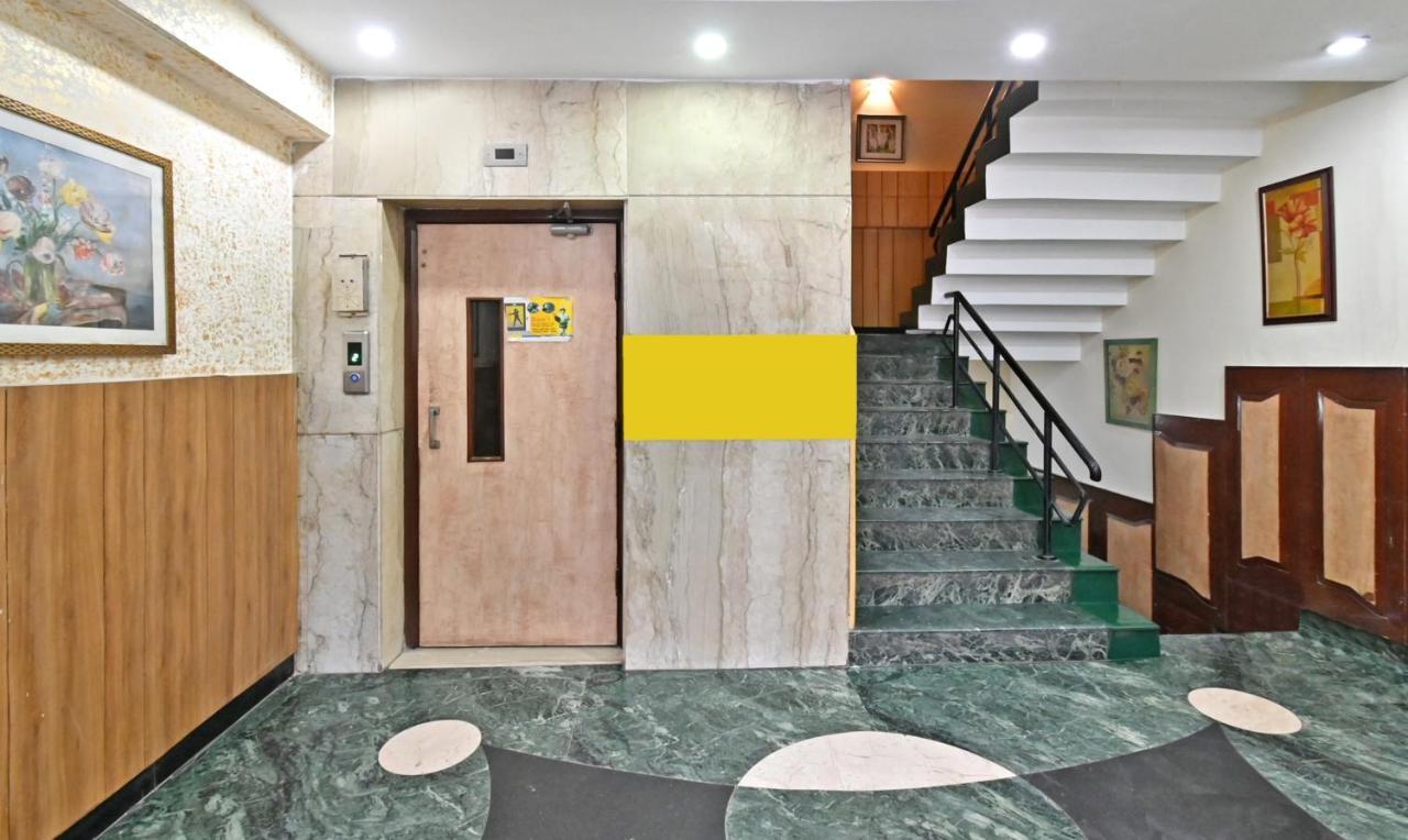 Hotel Treebo Trend Conclave Comfort Kailash Colony 3*