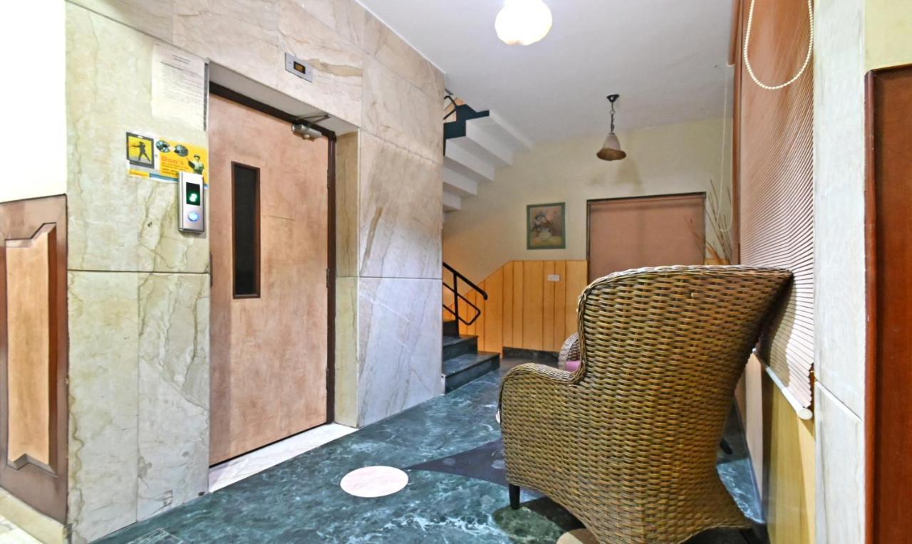 Treebo Trend Conclave Comfort Kailash Colony 3*