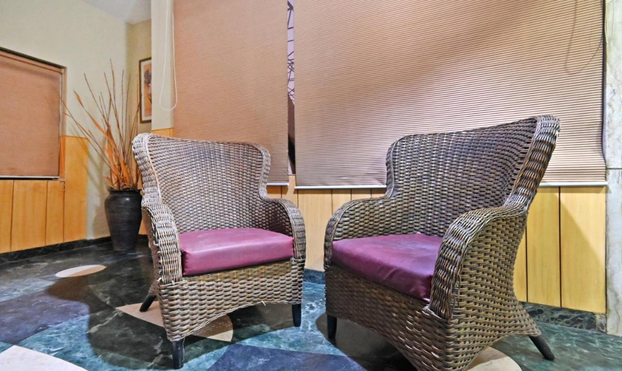 Treebo Trend Conclave Comfort Kailash Colony 3* New Delhi