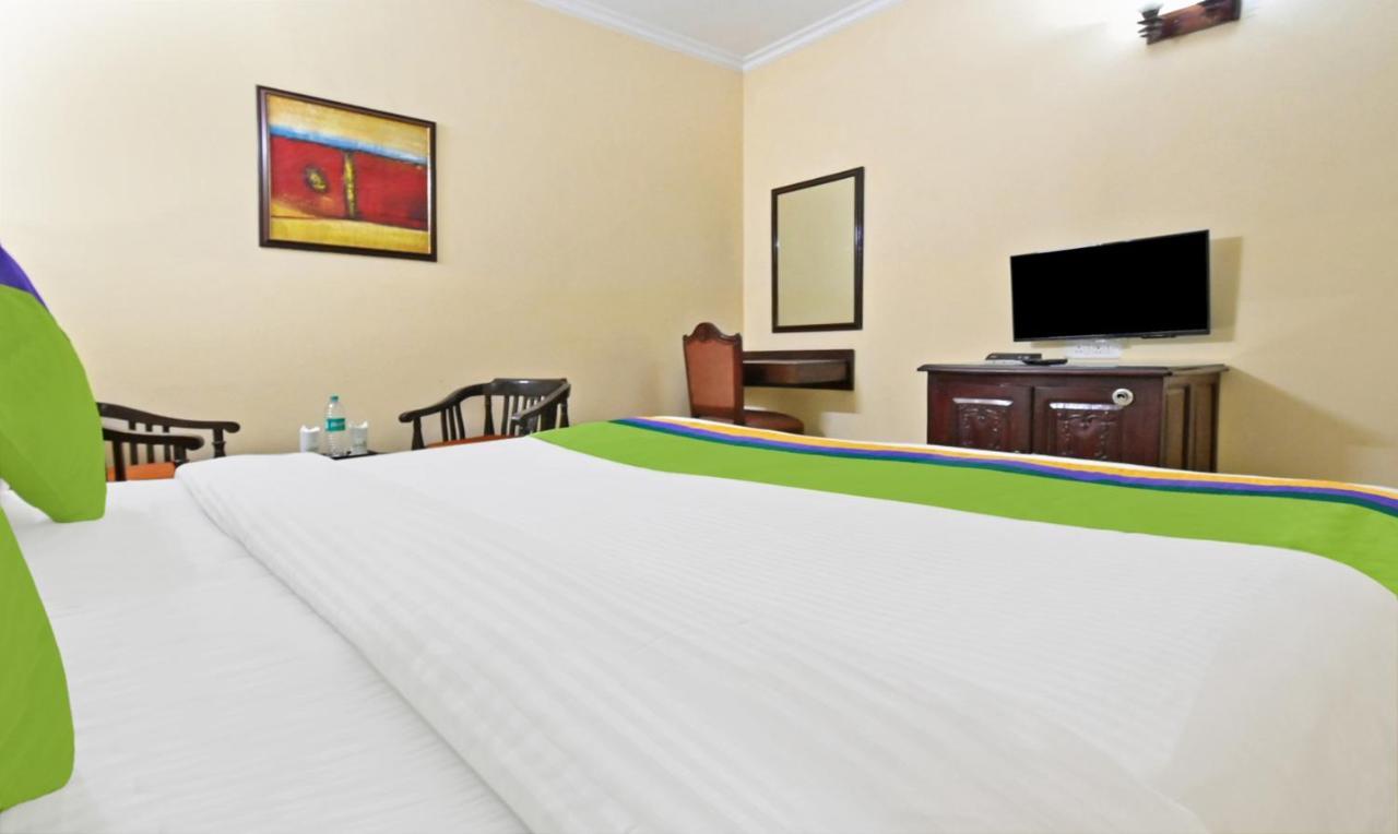 Treebo Trend Conclave Comfort Kailash Colony Hotel New Delhi