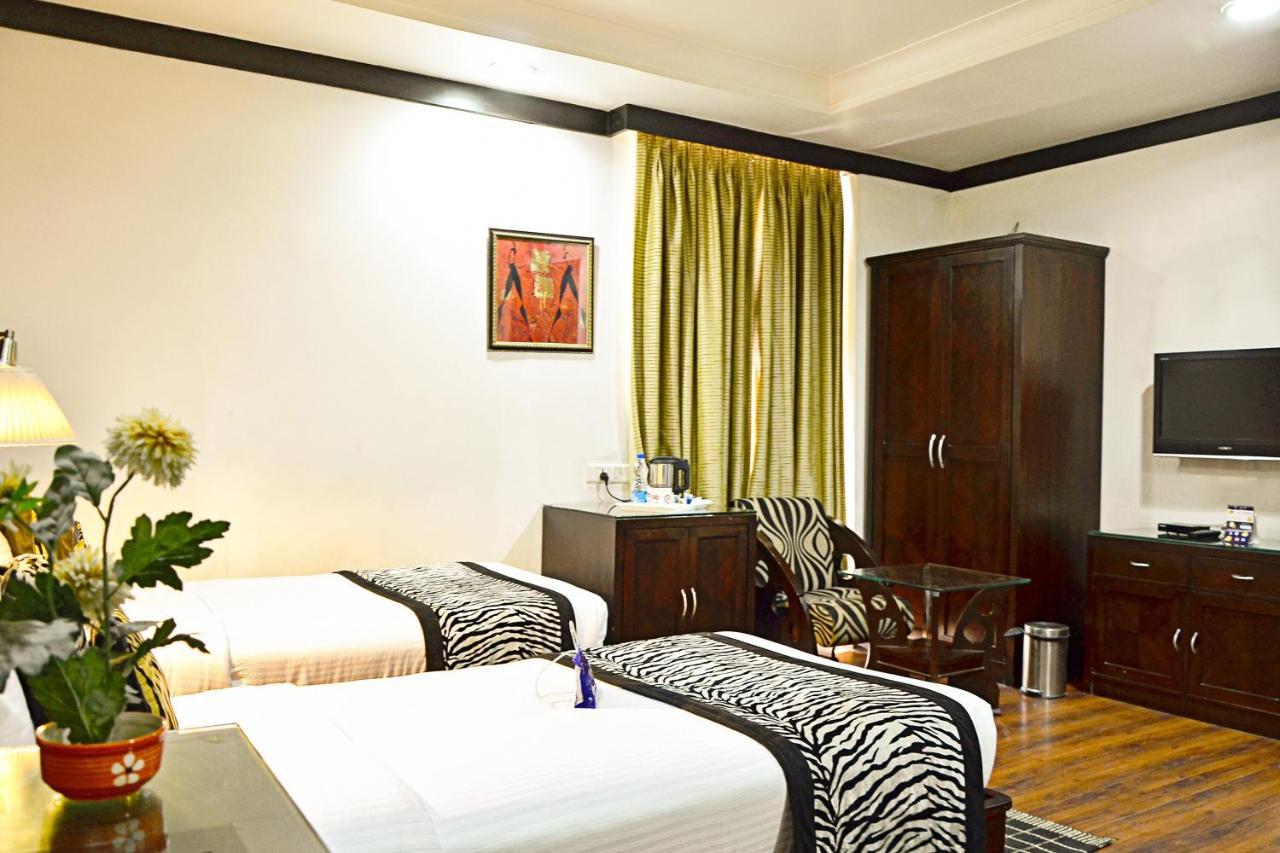 Hotel Capital O 2741 Corporate Point