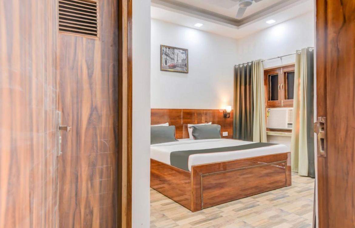 South Ex Golden Guest house