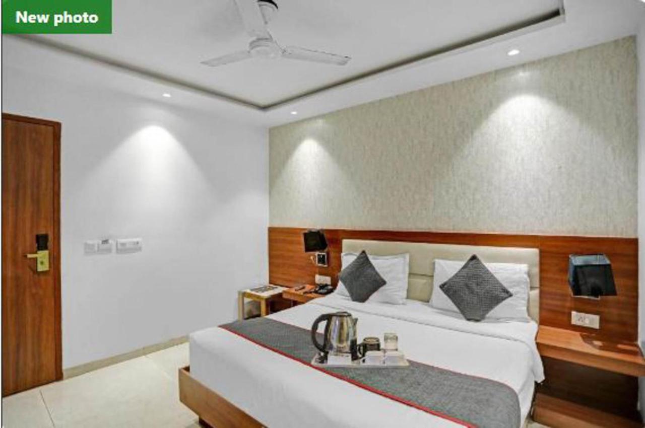 Wowstops-clark Near Delhi Airport Hotel