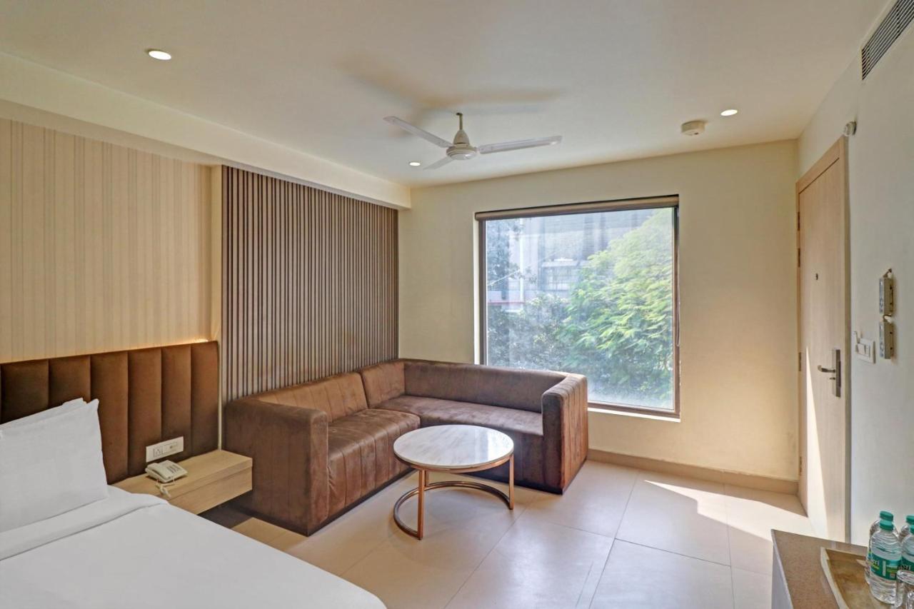 Oyo Townhouse 670 16 Hotel
