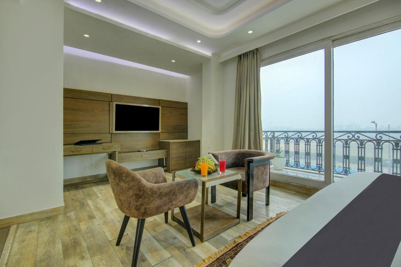 Hotel Townhouse Oak Dev Palace 4*