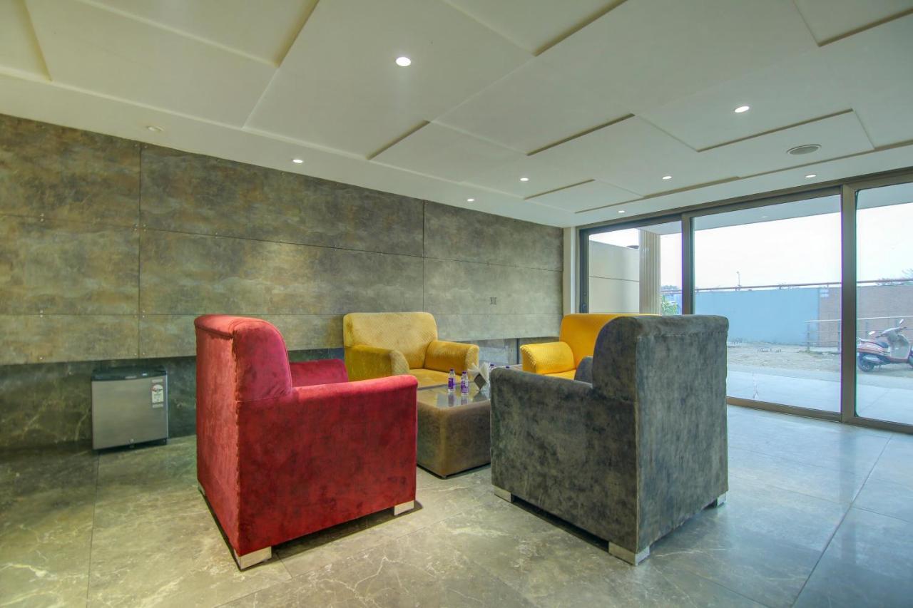 Townhouse Oak Dev Palace