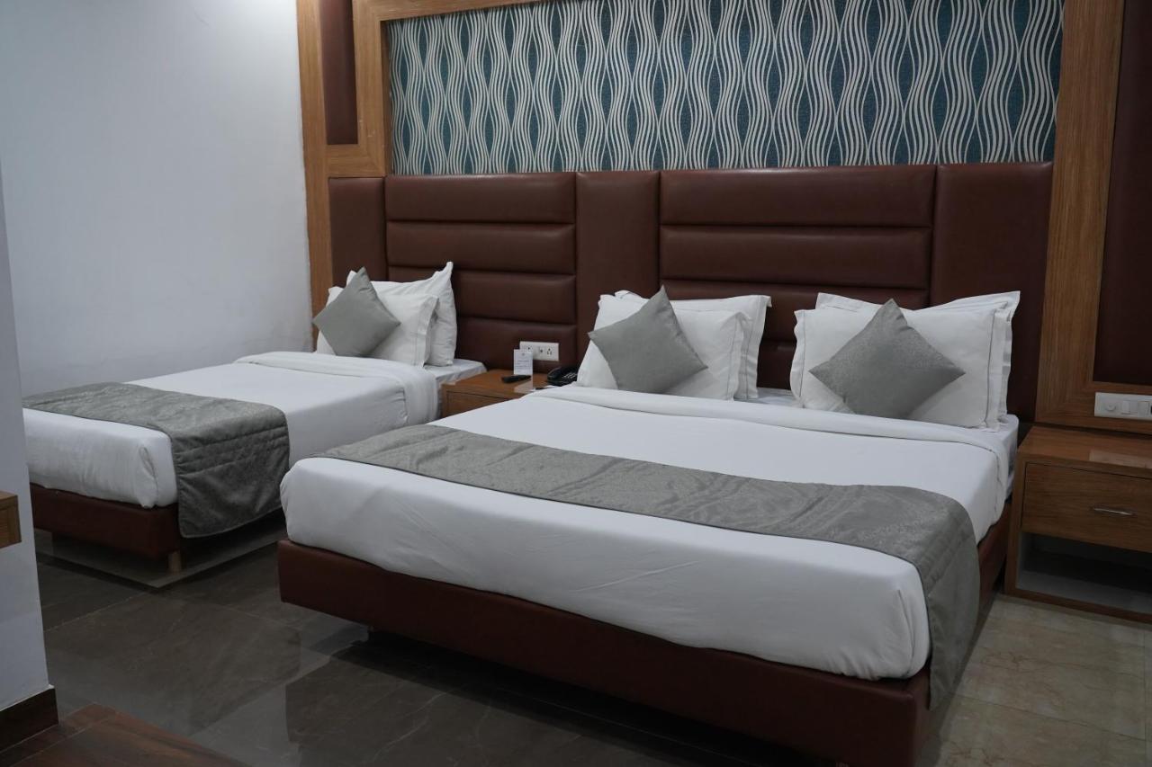 Hotel The Lohmod - Near Delhi Airport New Delhi