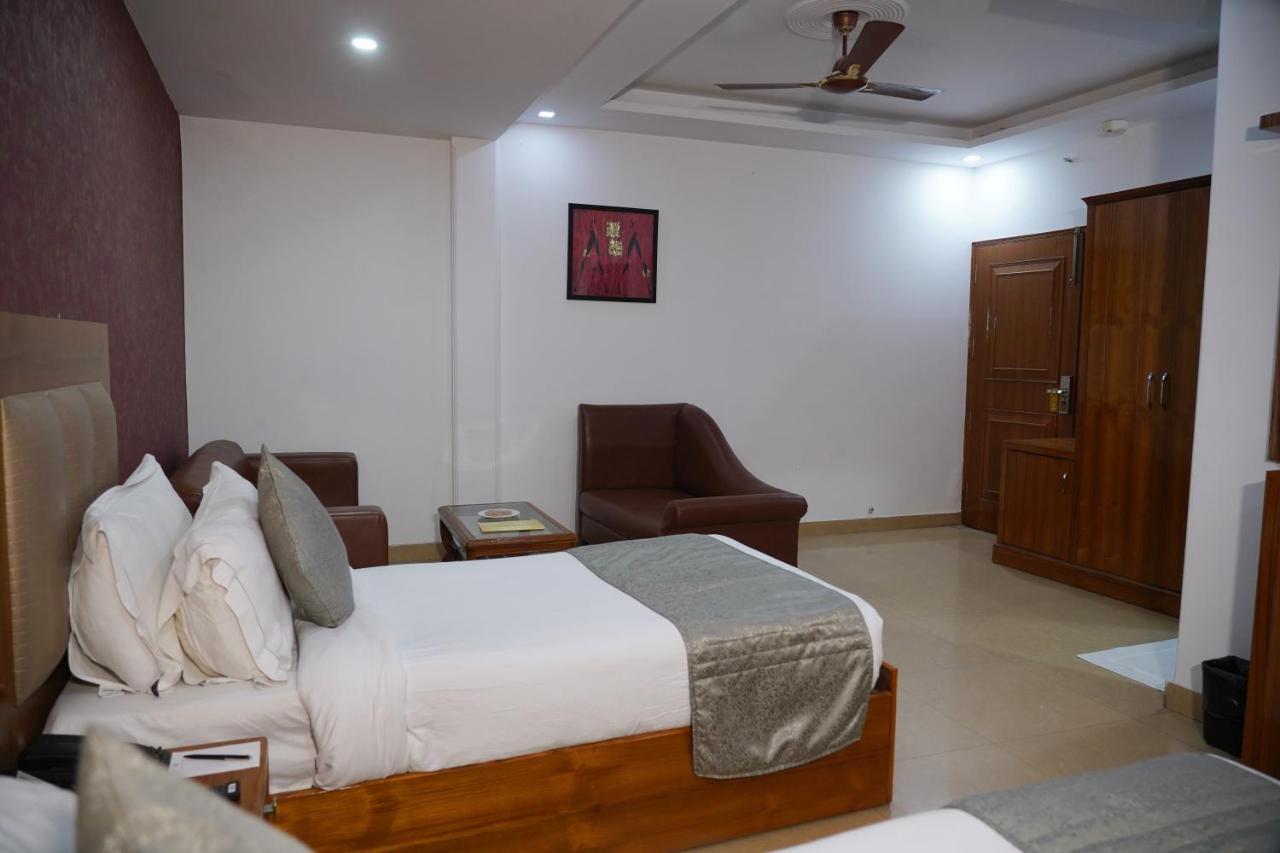 The Lohmod - Near Delhi Airport Hotel New Delhi