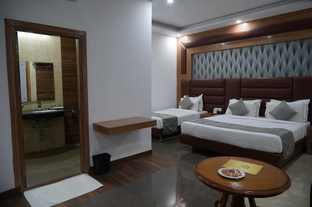 The Lohmod - Near Delhi Airport Hotel 4*