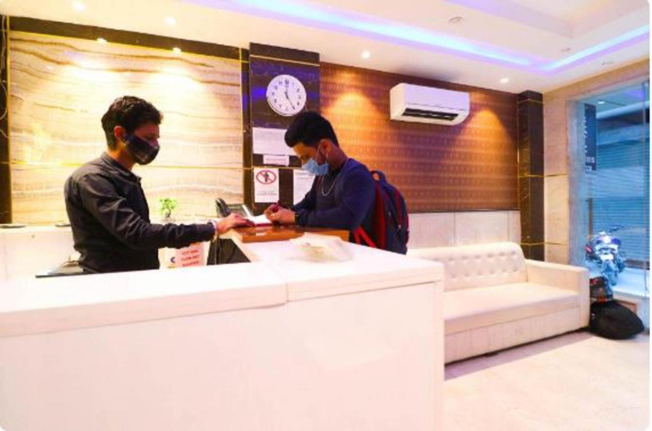 Wowstops-clark Near Delhi Airport Hotel