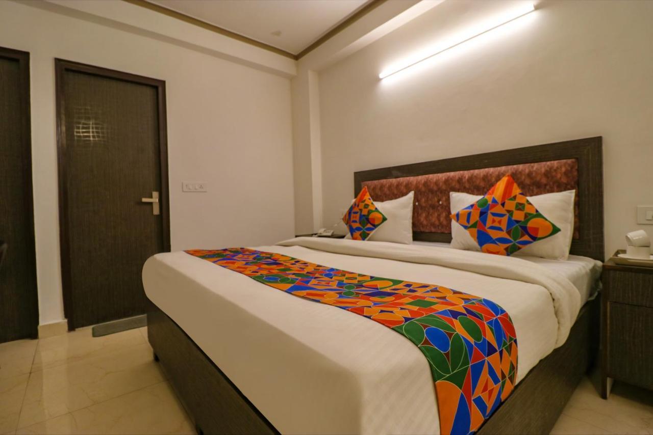 Fabexpress Dolphin International Near Delhi Airport Hotel New Delhi