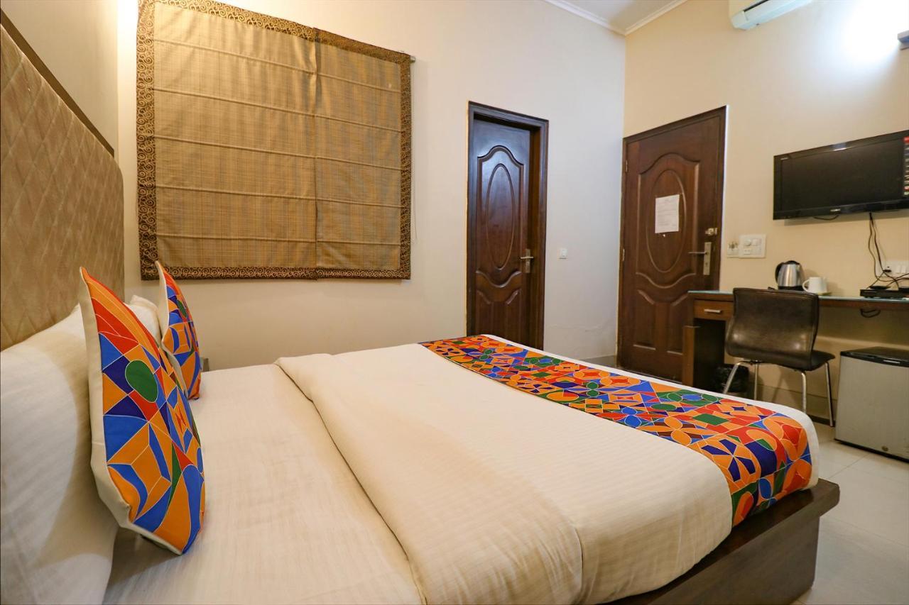 Fabexpress Llyod Residency