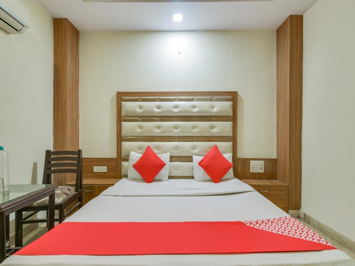 Collection O 78493 Noble Paharganj 3*