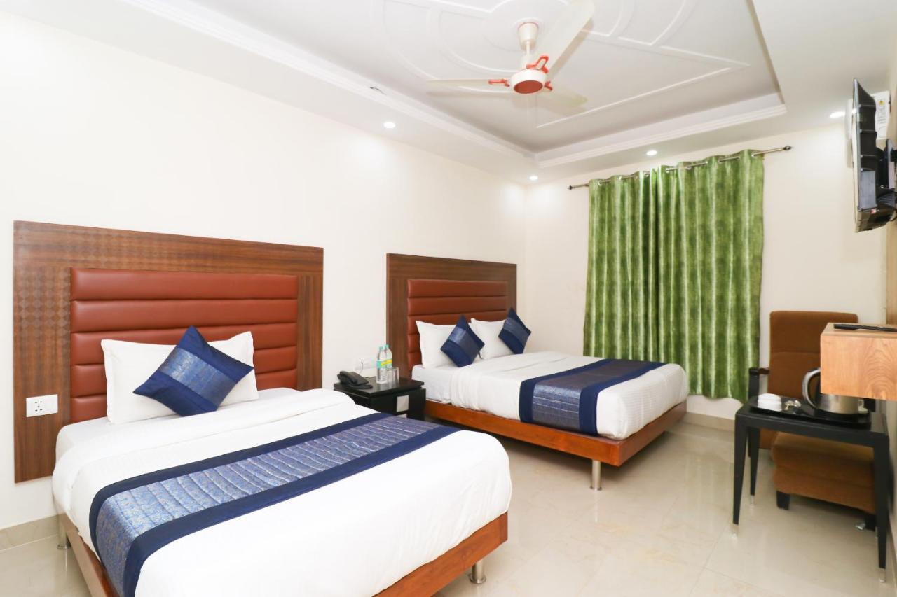 Belwood Suites - Near Airport Hotel 3*