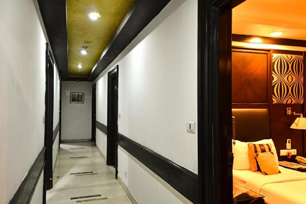 Hotel Corporate Point Hotel 3*