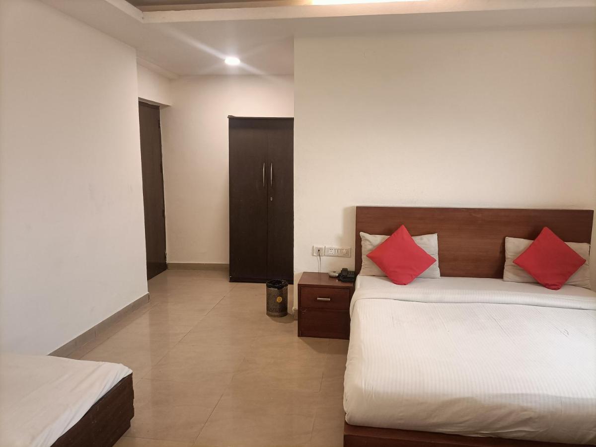 Hotel Star Light Hotel 4*