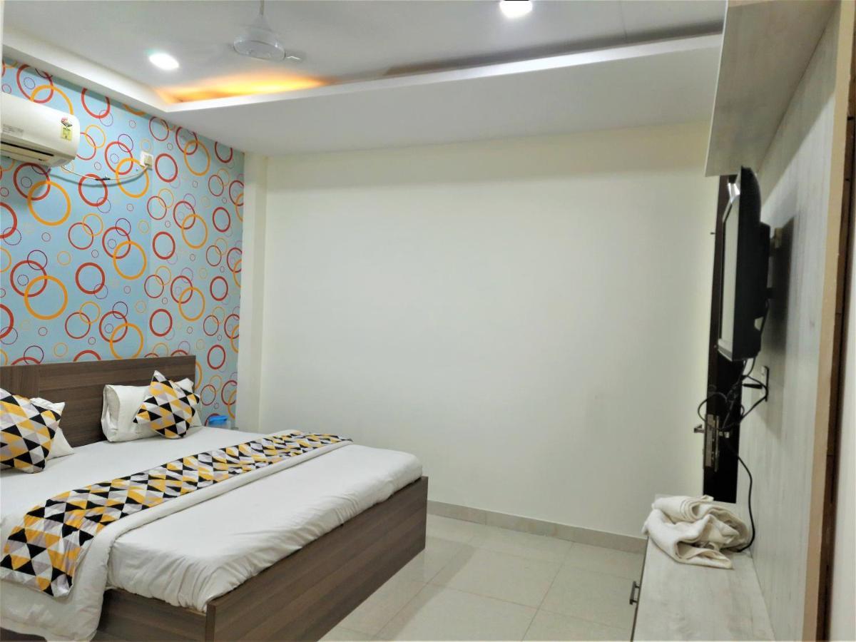 Hotel Le Heritage , Nizamudin Railway Station Delhi (National Capital Territory of India)