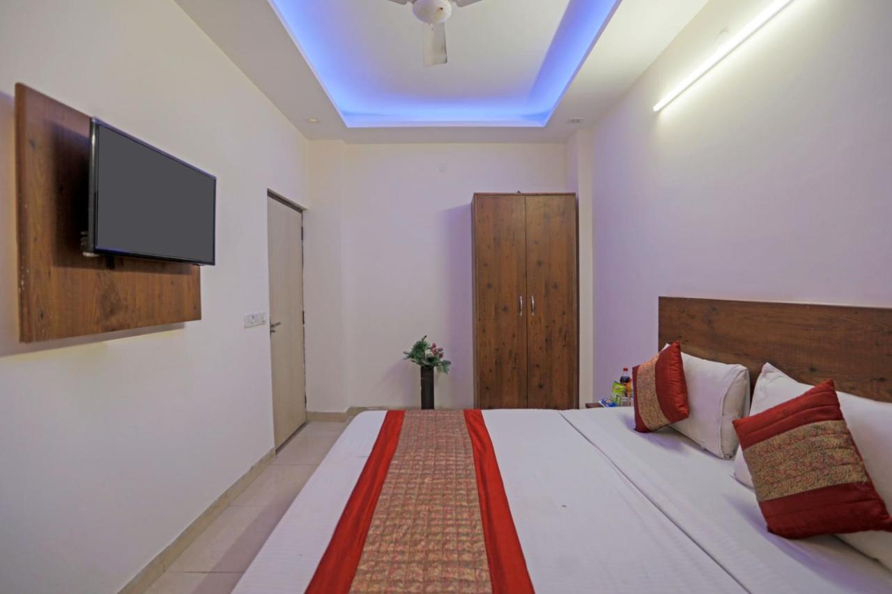 Suites Admiral Delhi Airport * New Delhi