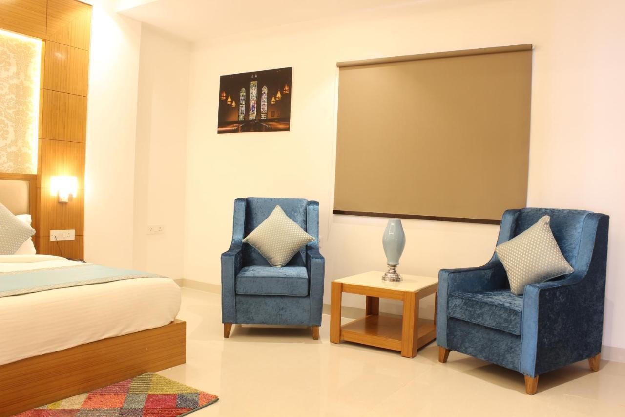 Hotel International By Star Group - Near Delhi Airport 3*
