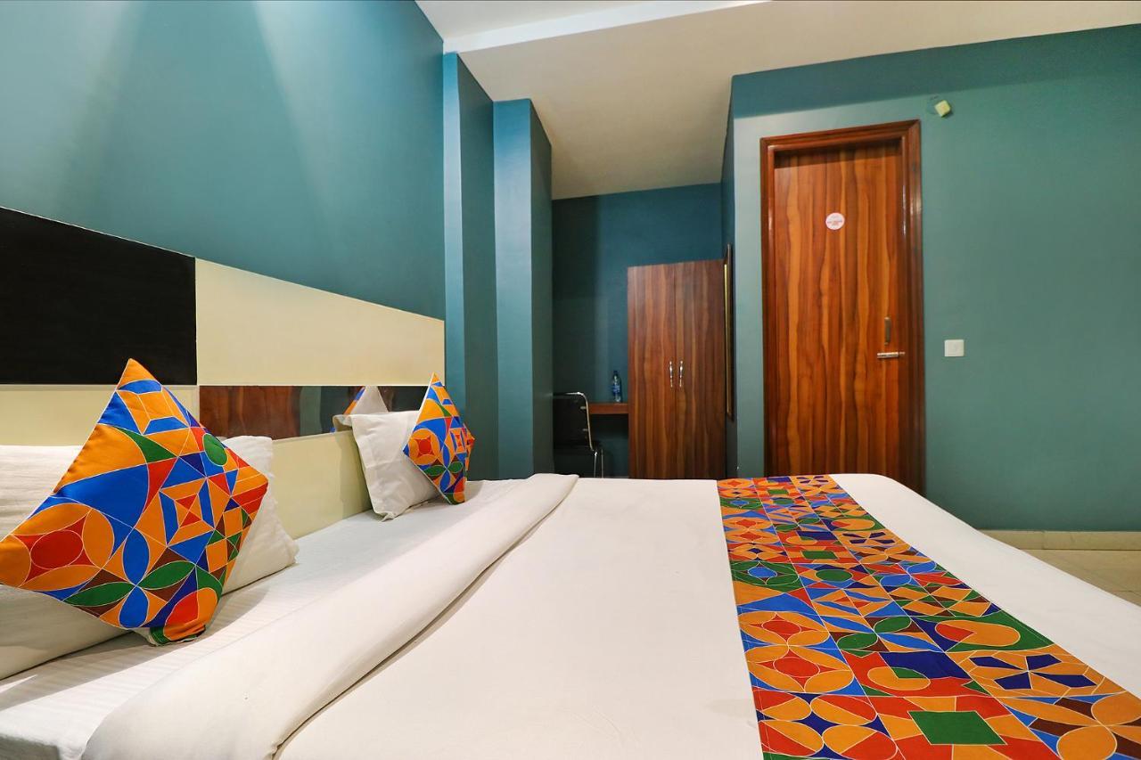 Fabhotel Church House Rohini 3*