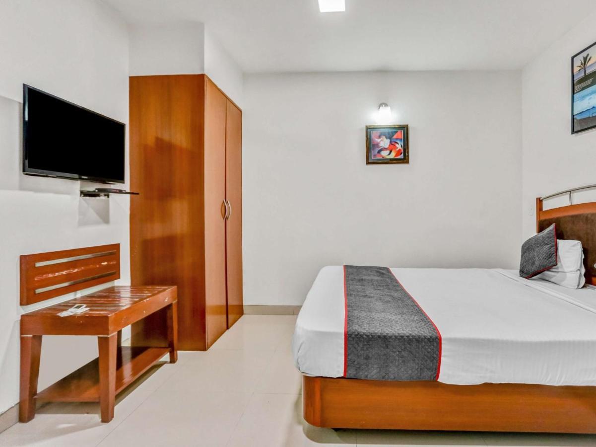 Oyo Townhouse 690 Admire 4*