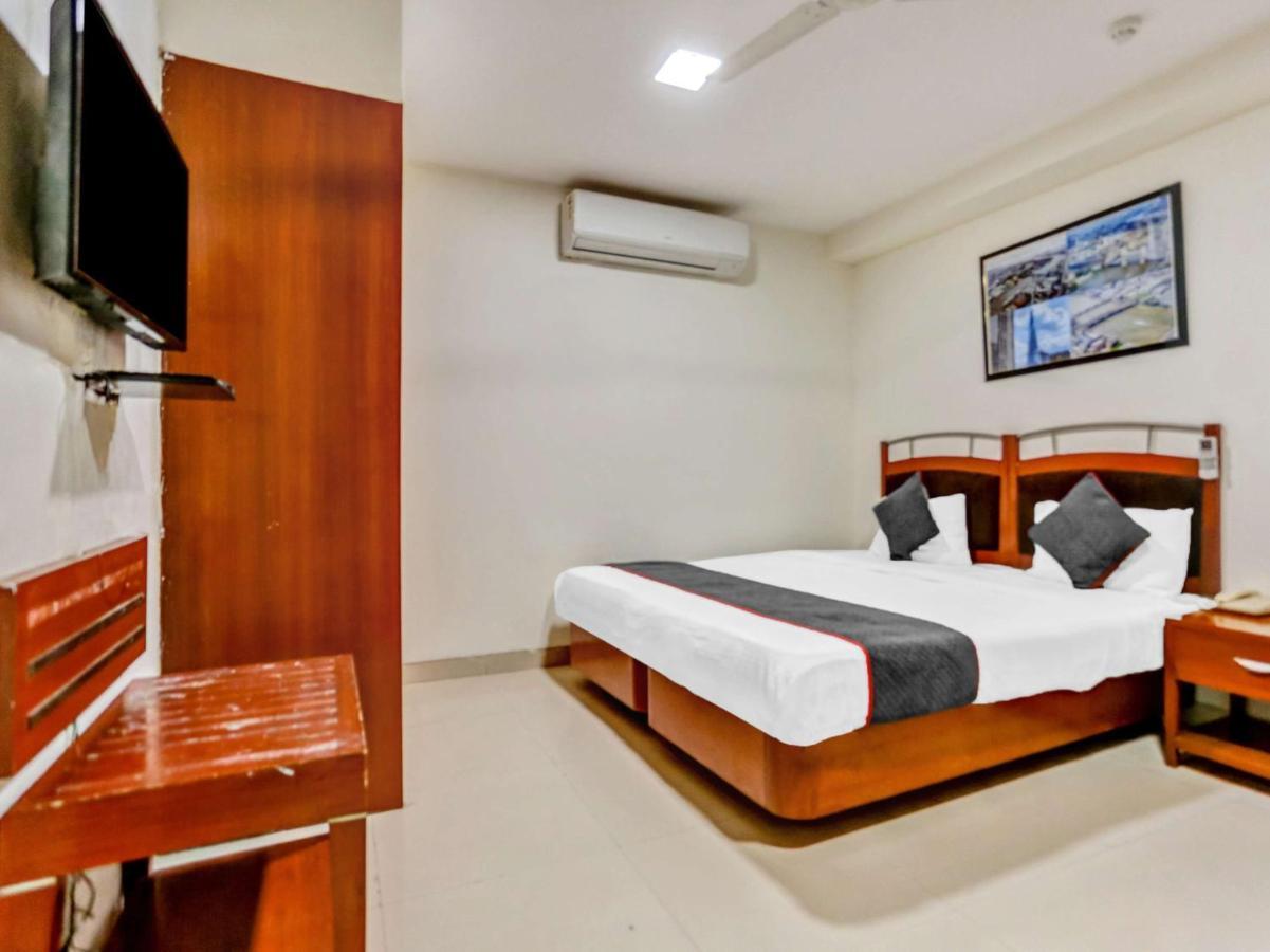 Hotel Oyo Townhouse 690 Admire