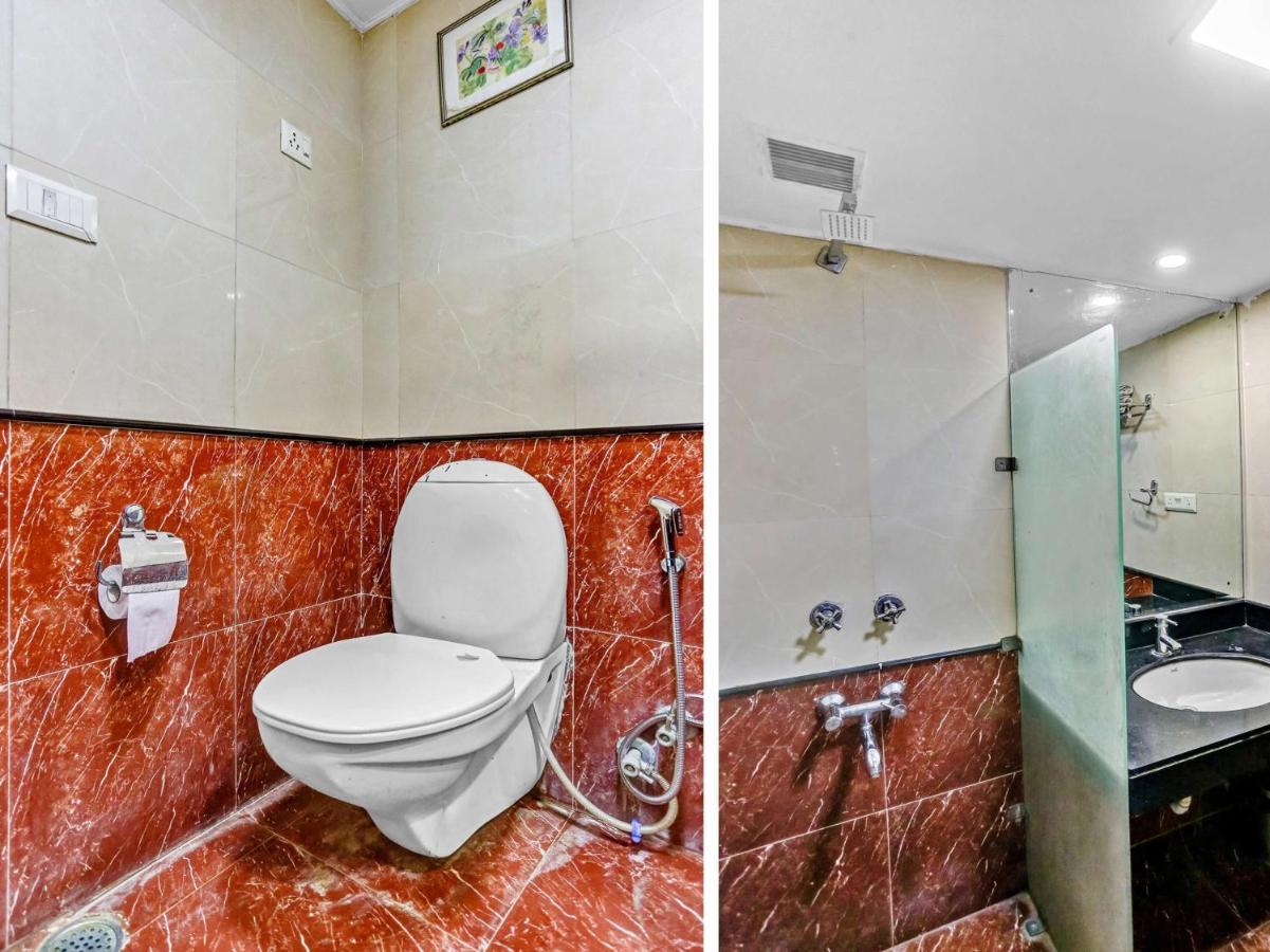 Oyo Townhouse 690 Admire 4*