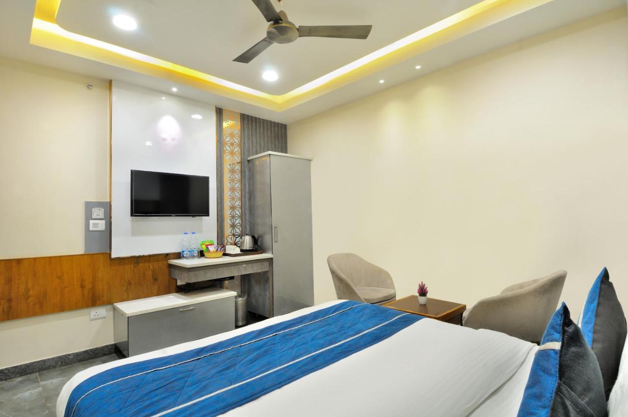 Hotel Imperial View New Delhi