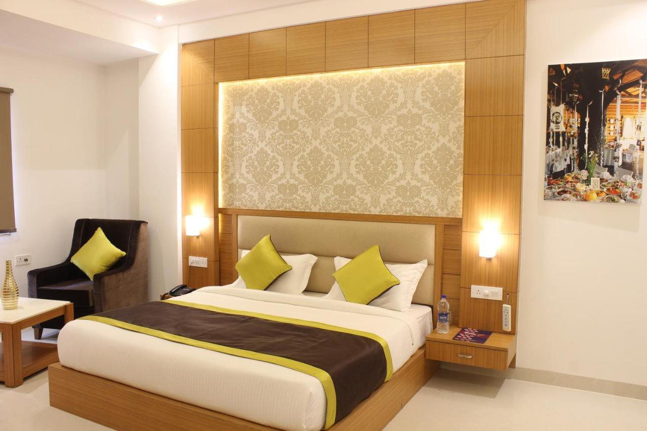 International By Star Group - Near Delhi Airport 3* New Delhi