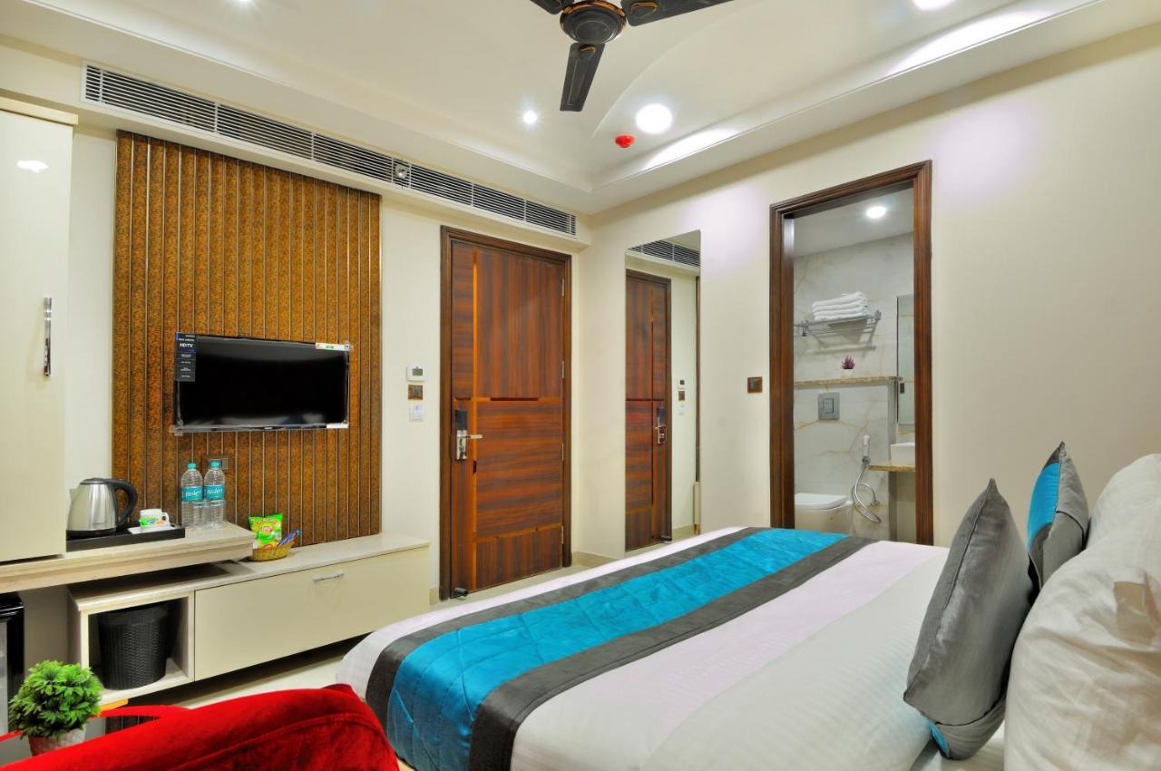 Hotel Delhi Fab 3*