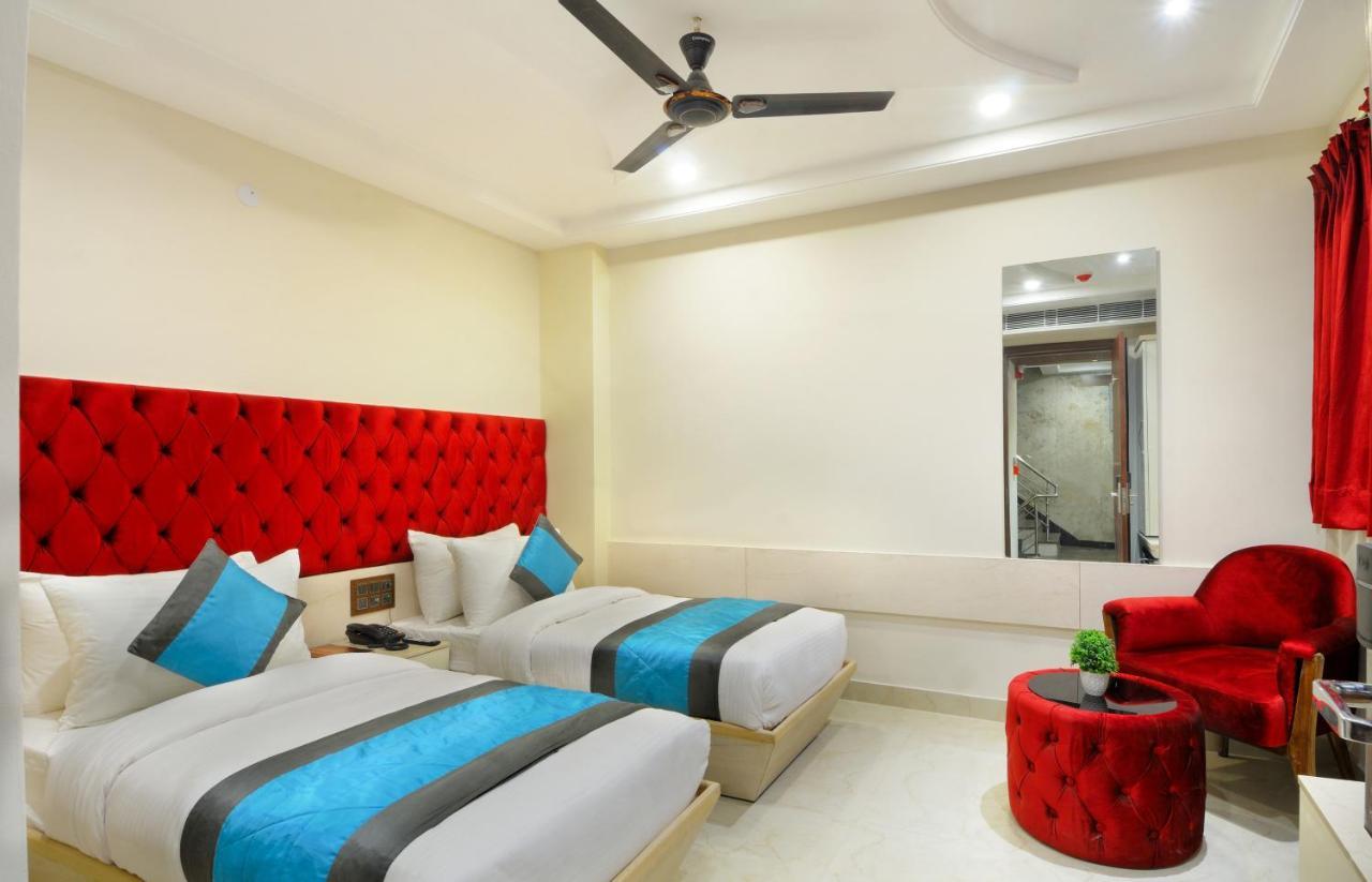 Hotel Delhi Fab 3*