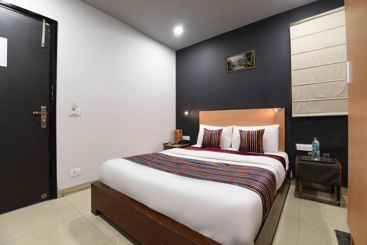 Hotel Orchid Saffron - Local Id Accepted 3*
