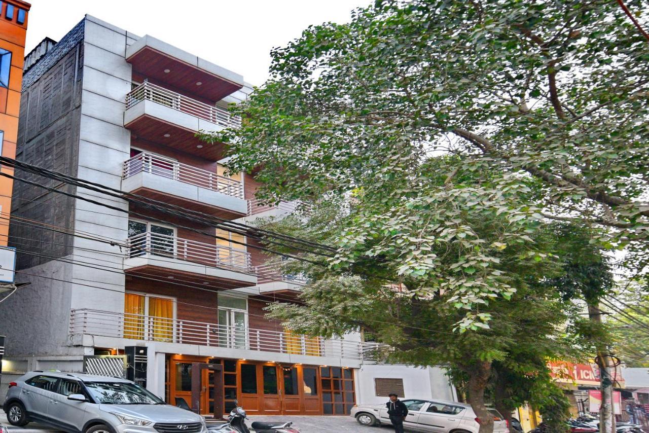 Silver Saffron Near Paschim Vihar Metro Station Hotel Nova Deli