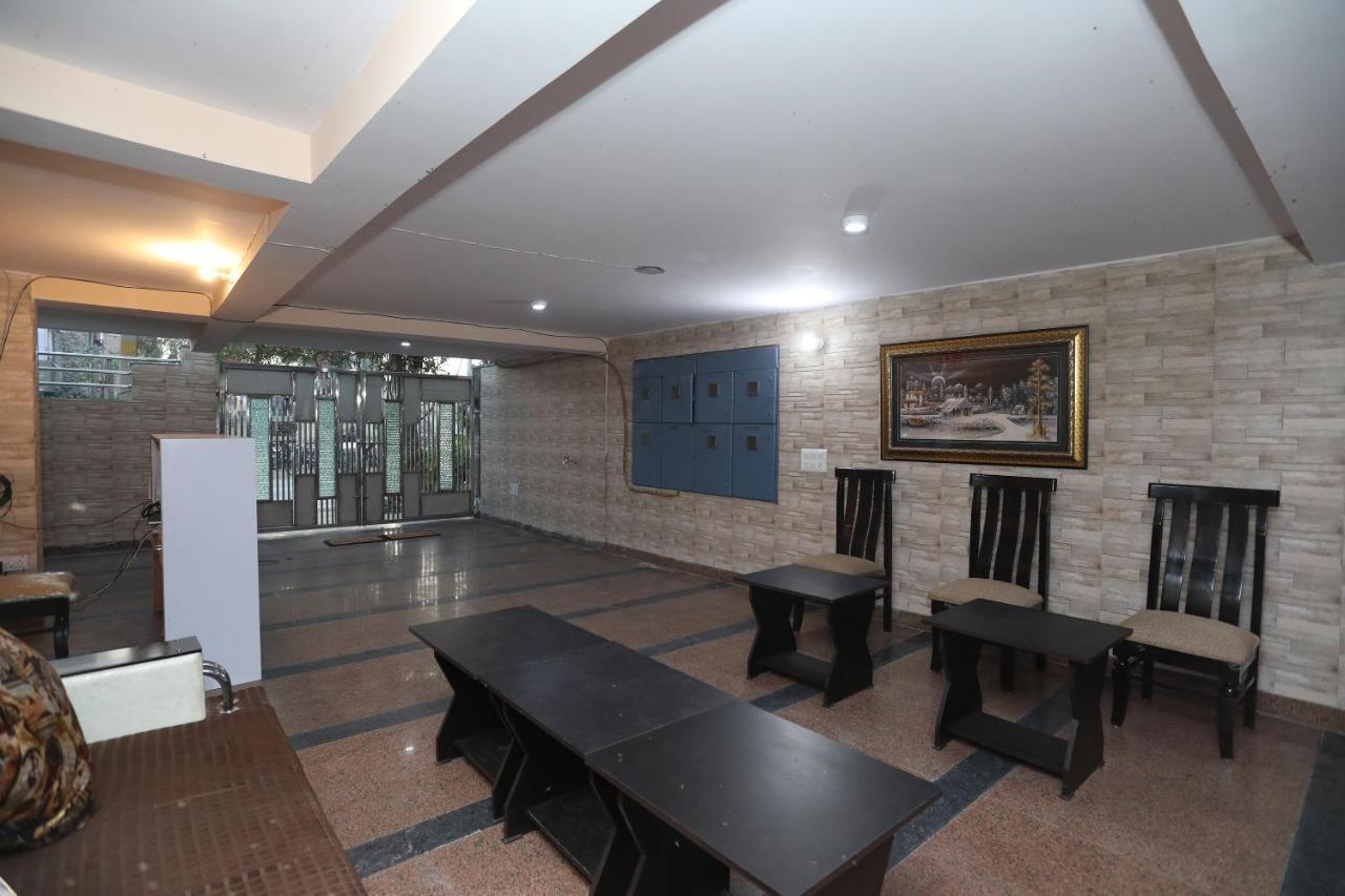 Hotel Oyo 10960 Royal India