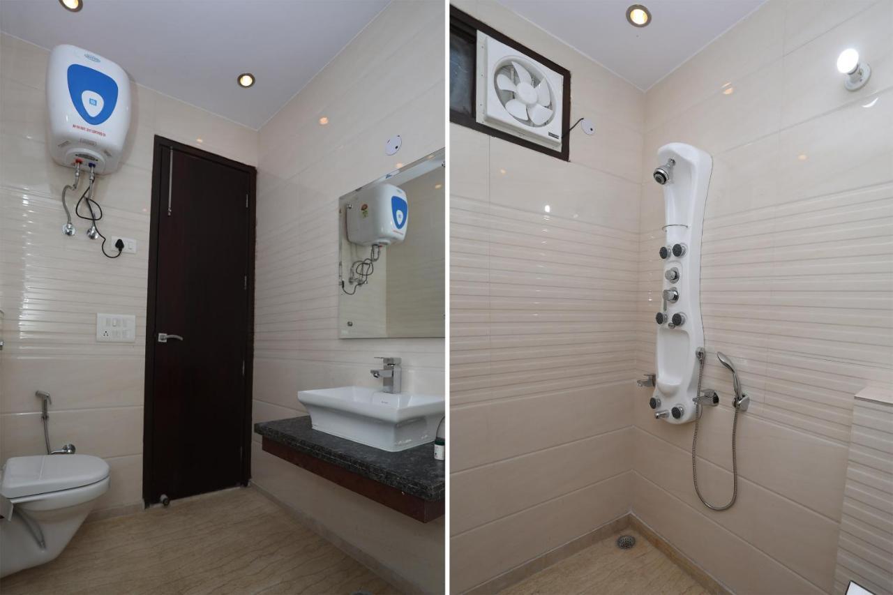Hotel Oyo 10960 Royal India New Delhi