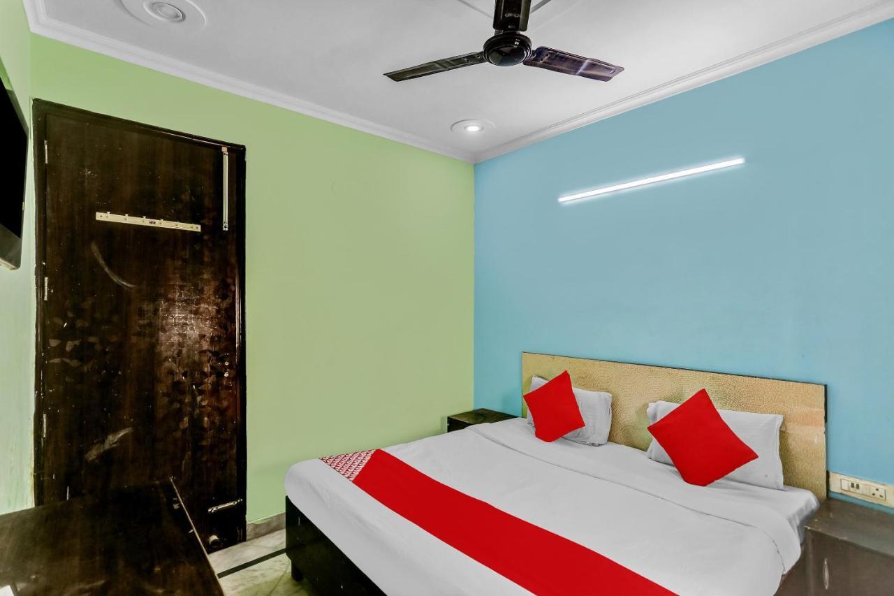O Blue Diamond Near Jahangirpuri Metro Station