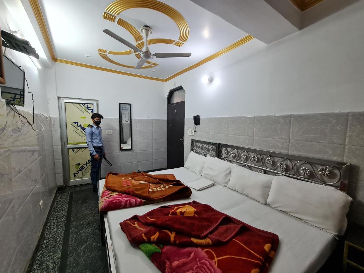 Al Ashfaq Guest house *