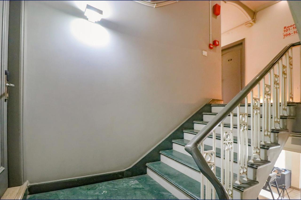 Hotel Fabhotel Lord New Delhi