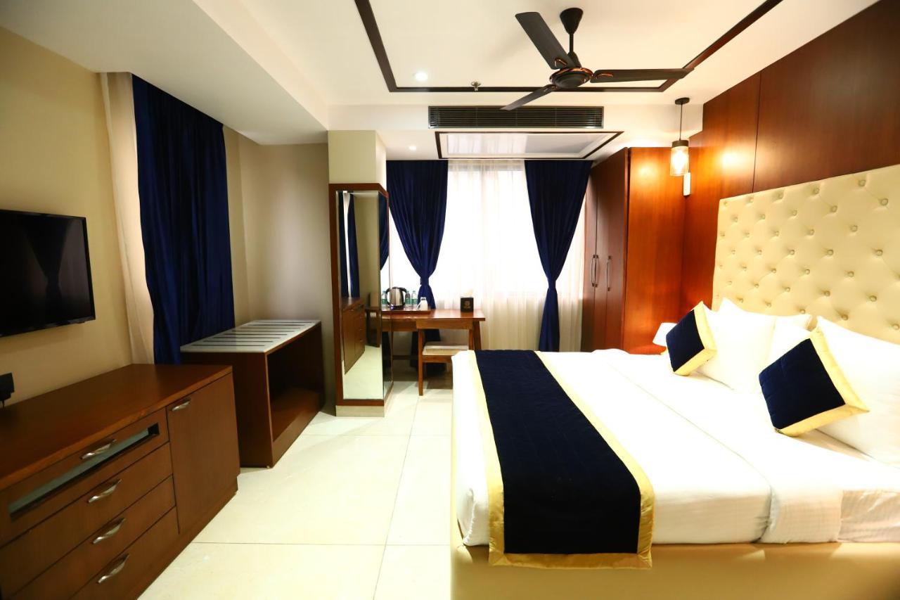 Hotel Sanca International In Patel Nagar Delhi 3*