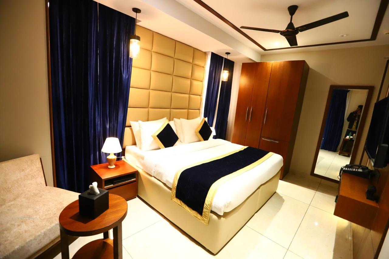Hotel Sanca International In Patel Nagar Delhi 3*