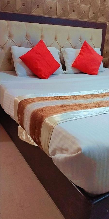 Hotel Aman Aerofly With Free 3hr Early Check-in New Delhi