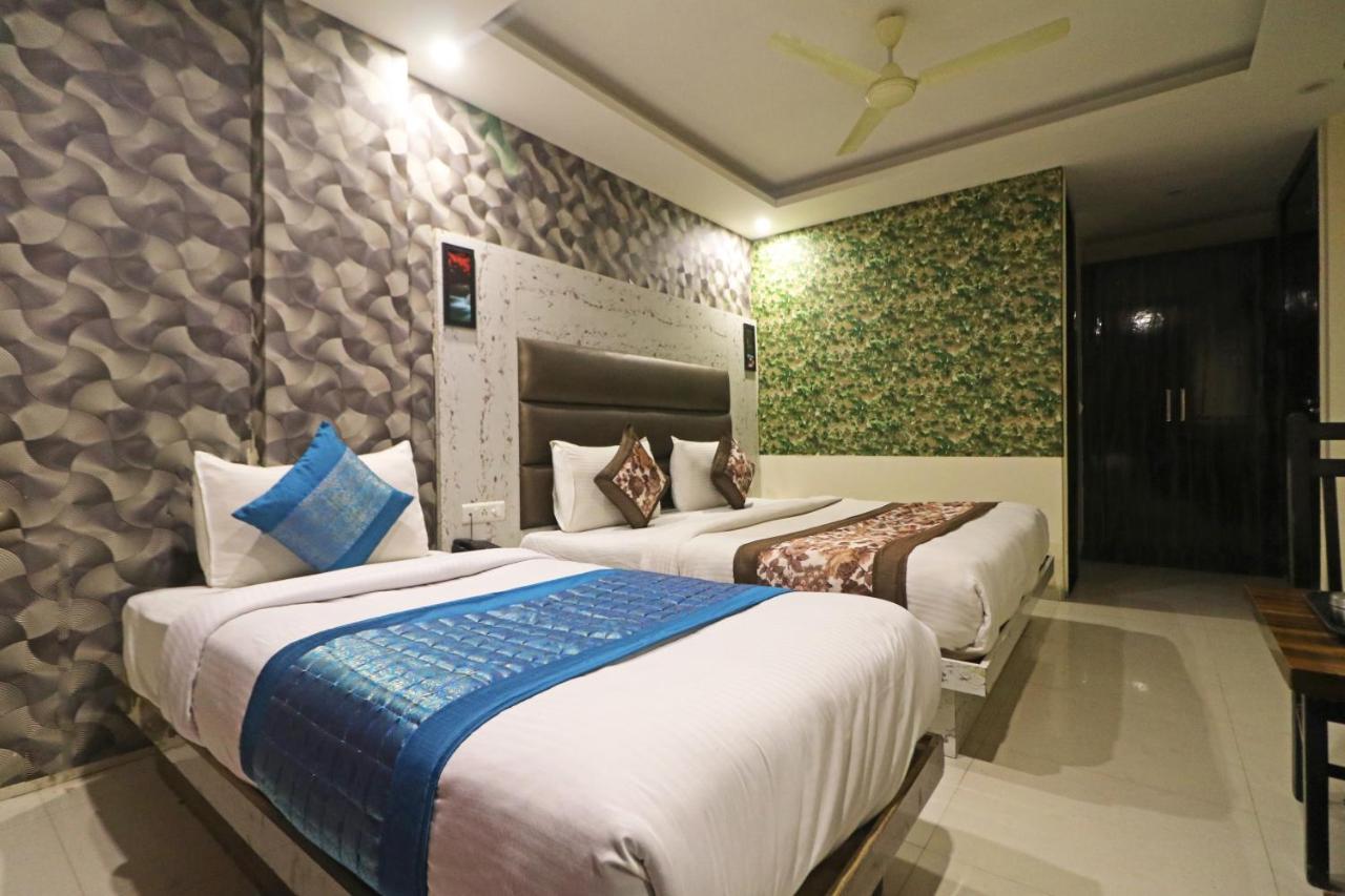 Hotel Smart Signature - Delhi Airport