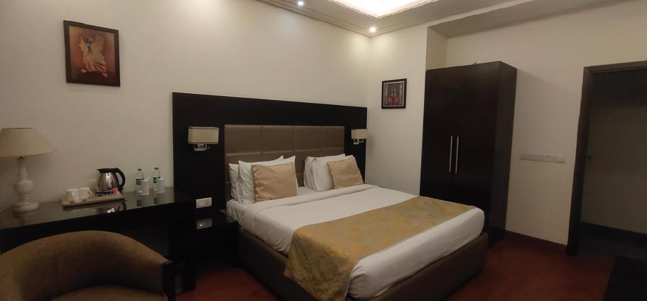 Hotel Ikhaya The Highline Delhi (National Capital Territory of India)