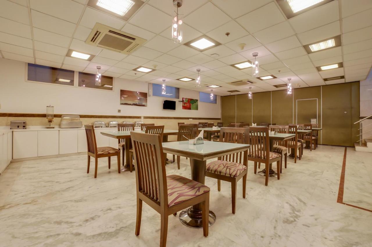 Hotel Townhouse Oak Safdarjung 3*